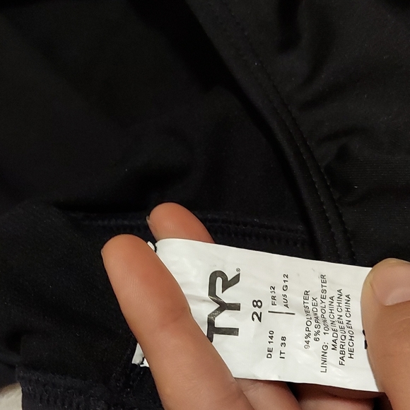 TYR practice suit - Picture 5 of 6